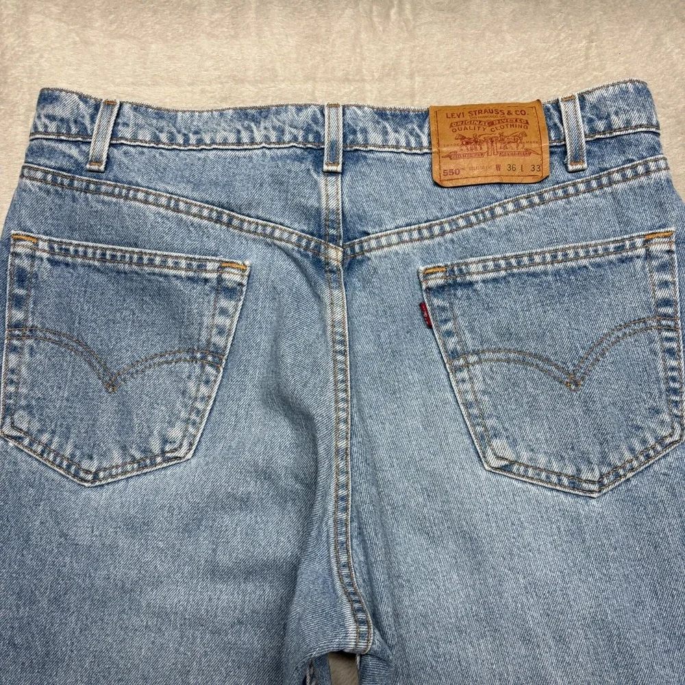 Vintage Levi's 550 Relaxed Fit USA Denim Jeans 36x33 (Fits 34x33) Red Tab 90's
